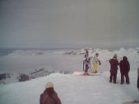 ueberdenwolken.jpg  640x480  25 KB